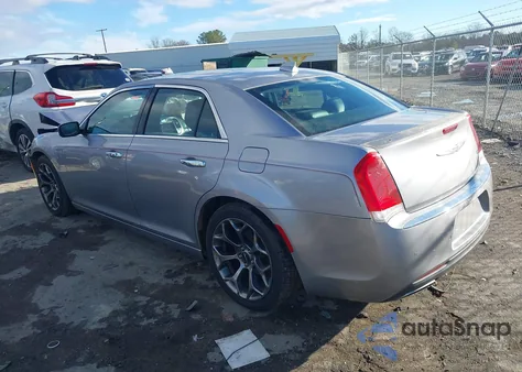 2017 Chrysler 300C z USA, uszkodzony, nr VIN 2C3CCAEG5HH570328